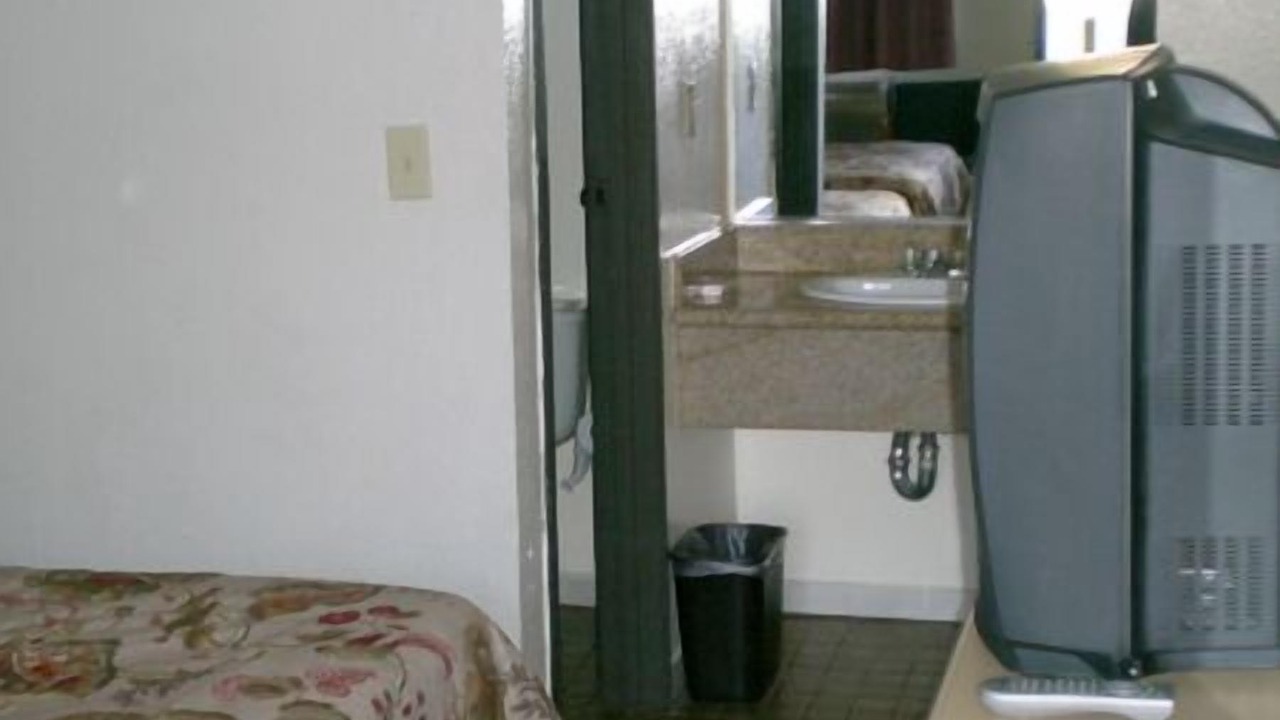 Photo of Bedroom in Oakland