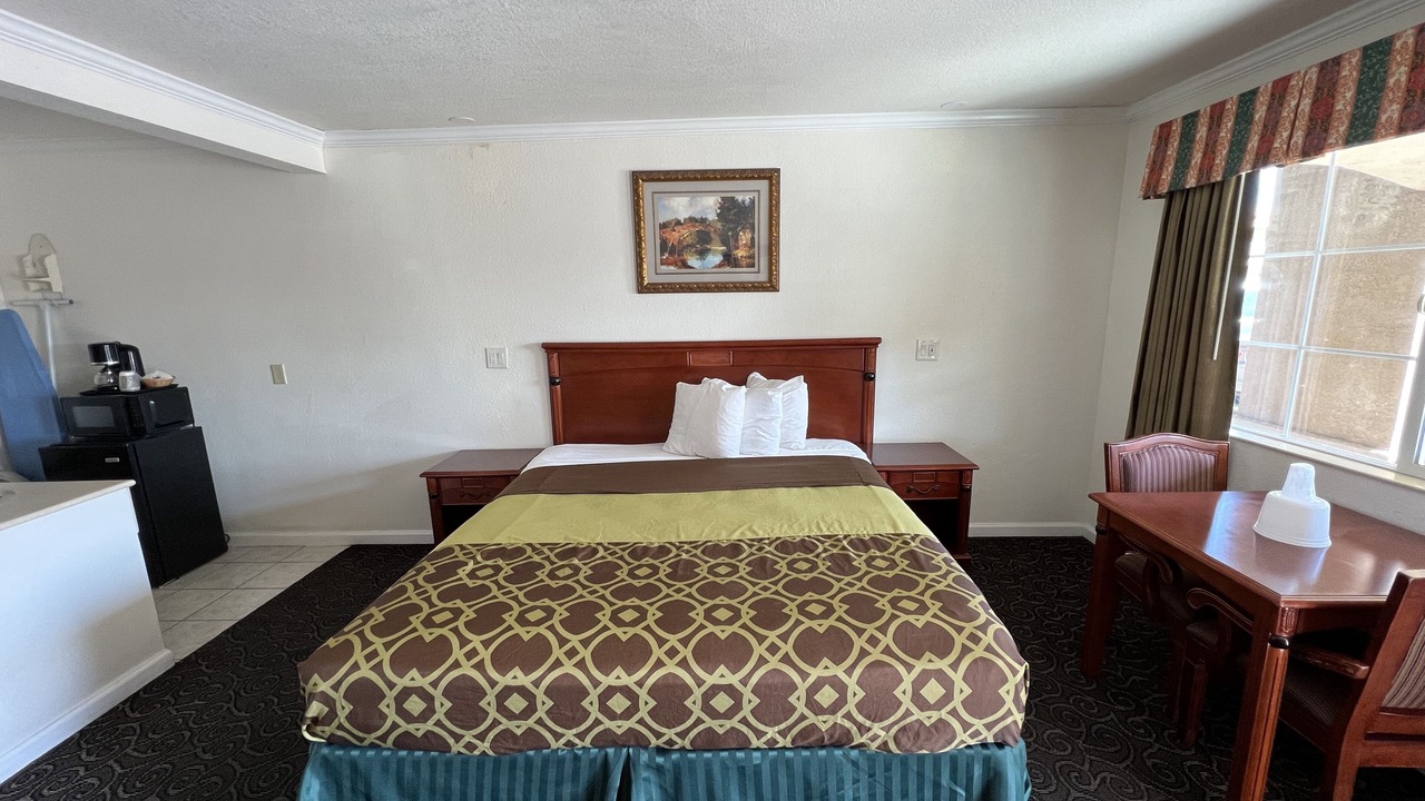Photo of Bedroom in Hanford