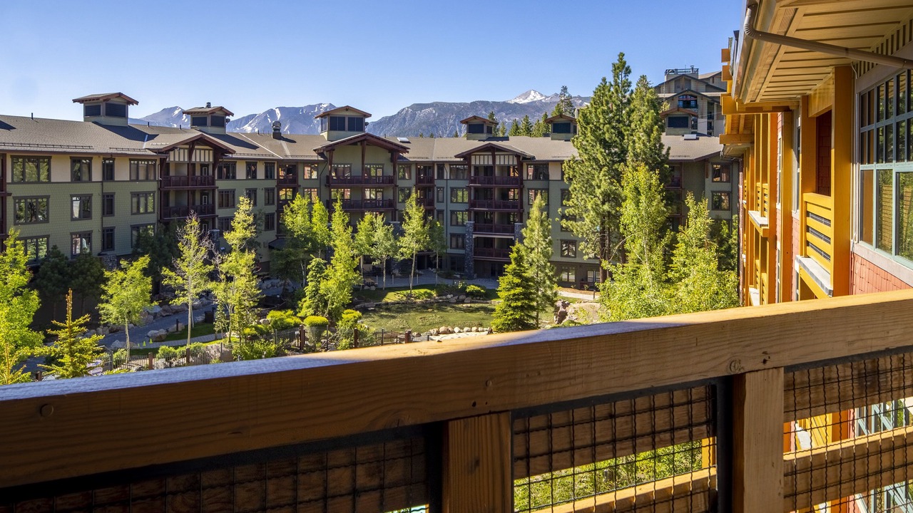 Photo of Patio Balcony in Mammoth Lakes