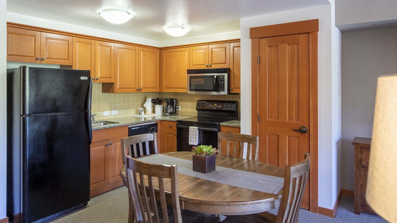 Photo of Kitchen in Mammoth Lakes