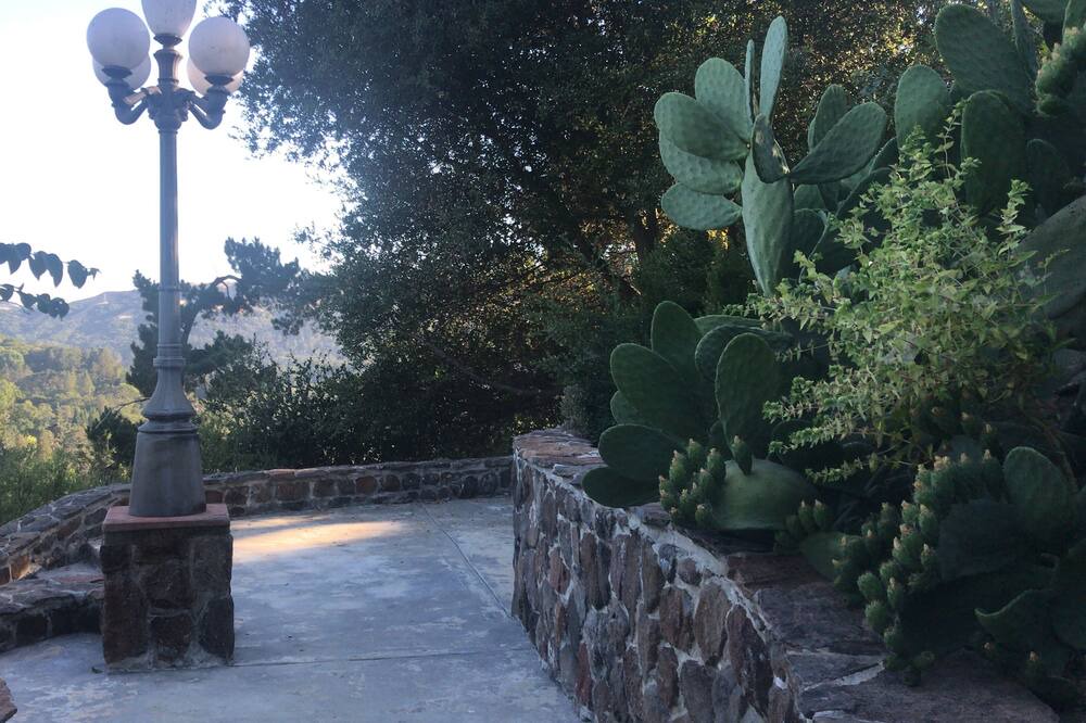 Photo of Outdoor in Orinda
