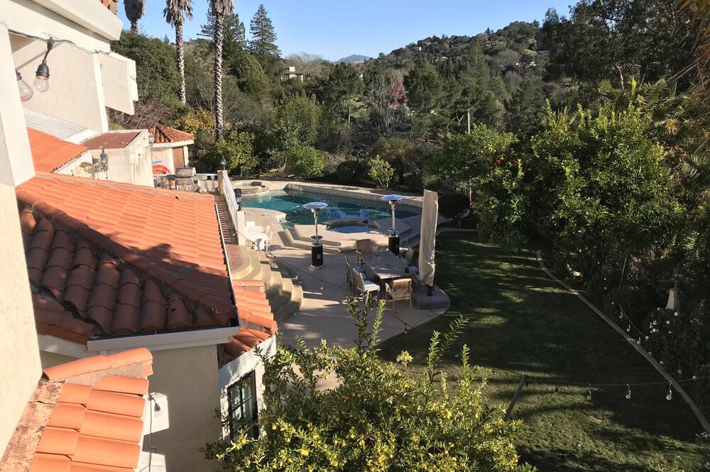 Photo of Outdoor in Orinda