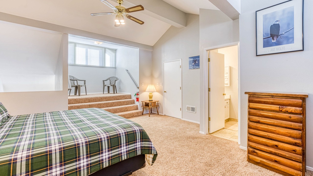 Photo of Bedroom in Lakeshore
