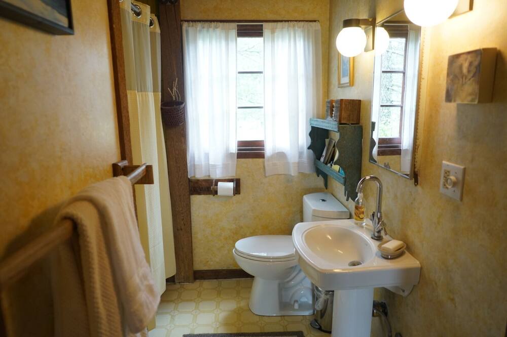 Photo of Bathroom in Half Moon Bay