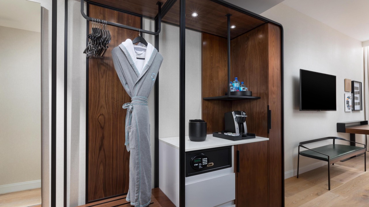 Photo of Bedroom in Mountain View