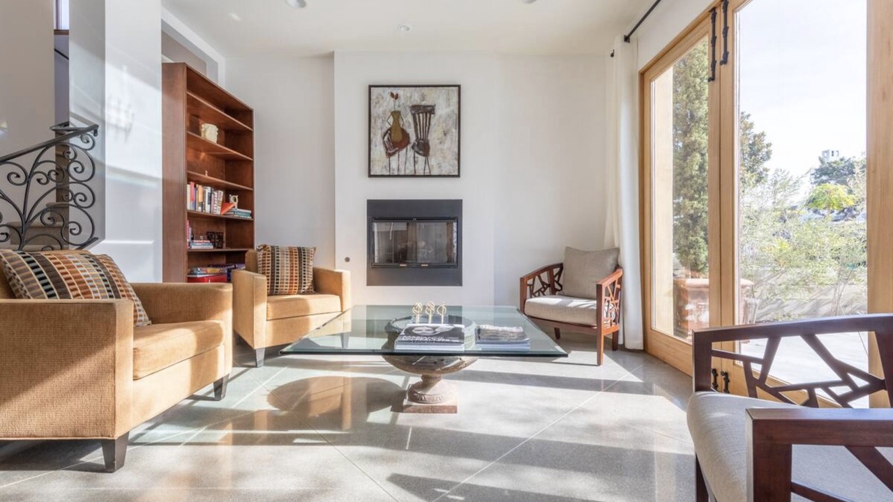 Photo of Livingroom in Corona del Mar