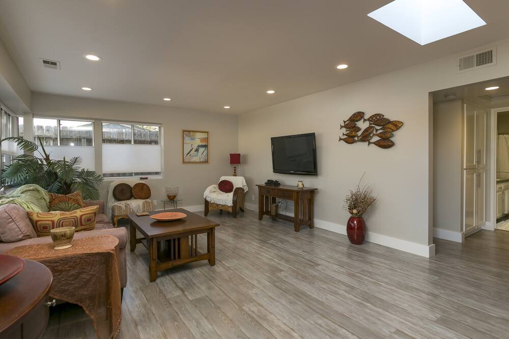 Photo of Livingroom in Baywood-Los Osos