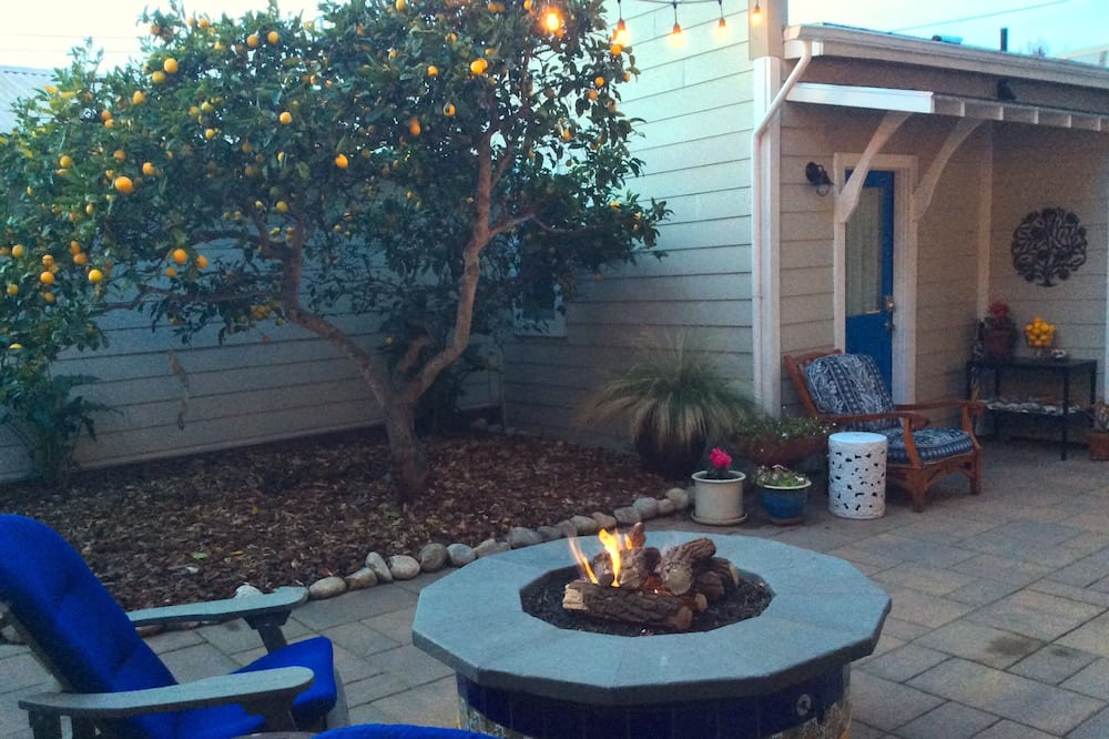 Photo of Patio Balcony in Downtown Monterey