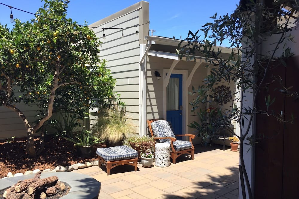 Photo of Outdoor in Downtown Monterey