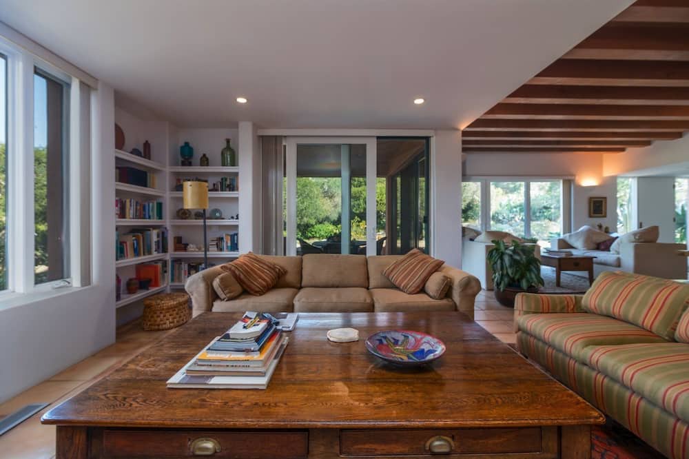 Photo of Others in Montecito