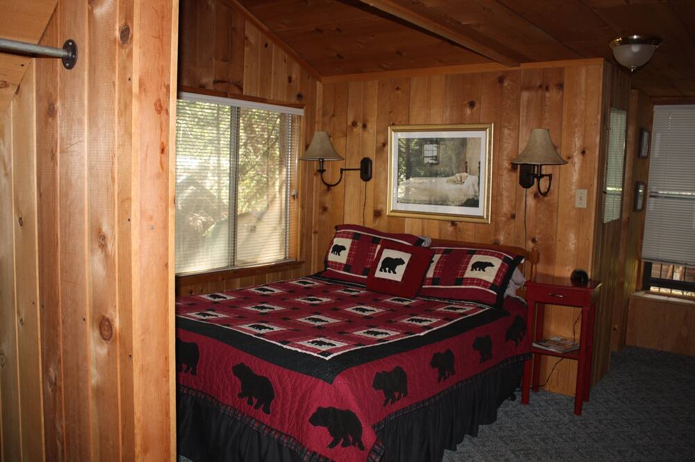 Photo of Bedroom in Camp Nelson