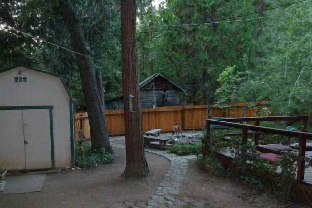 Photo of Outdoor in Camp Nelson