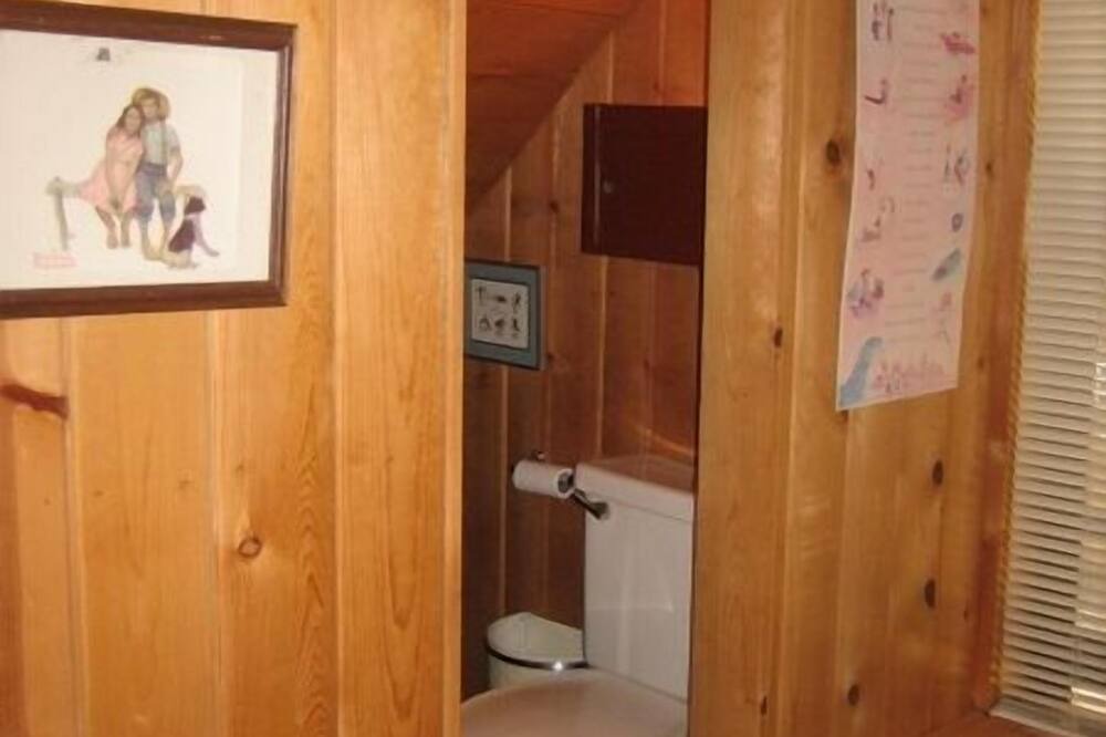 Photo of Bathroom in Camp Nelson