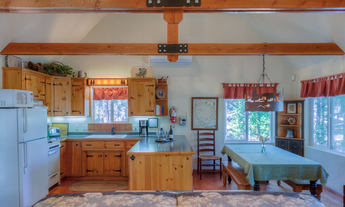 Photo of Kitchen in Groveland