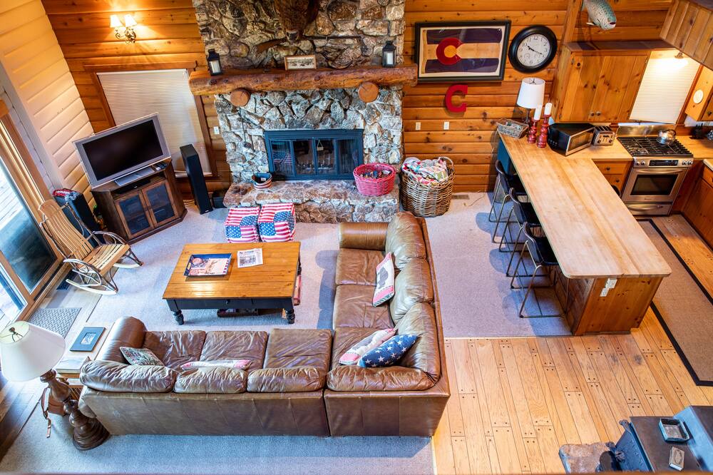 Photo of Livingroom in Lake Almanor West