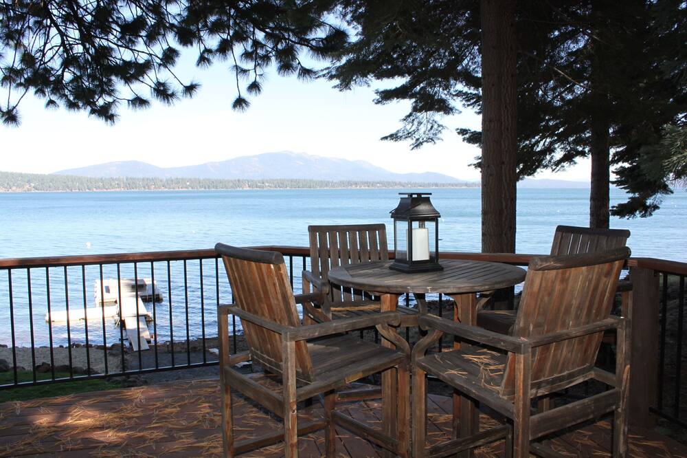 Photo of Patio Balcony in Lake Almanor West