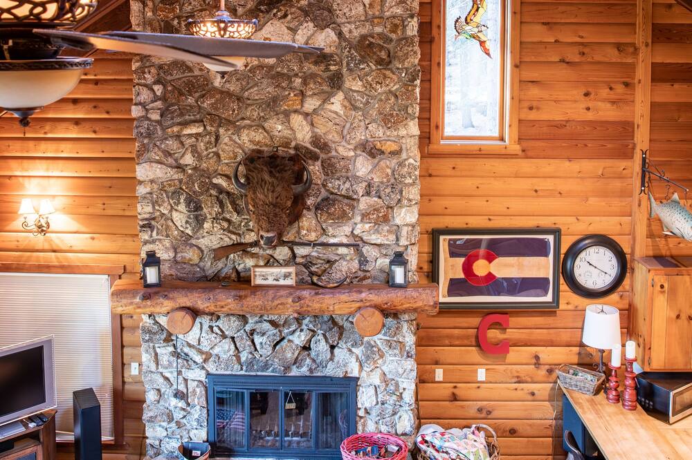 Photo of Livingroom in Lake Almanor West