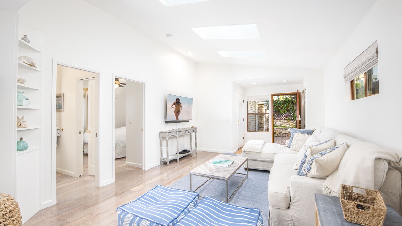 Photo of Livingroom in Faria Beach