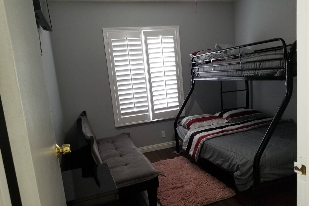 Photo of Bedroom in Ontario
