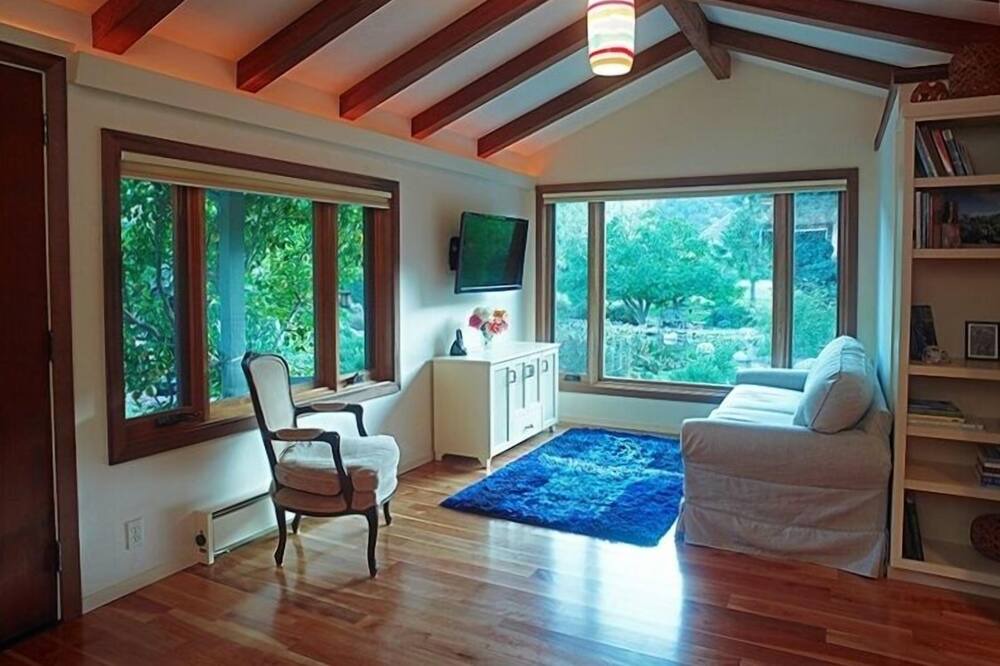 Photo of Livingroom in Carmel Valley