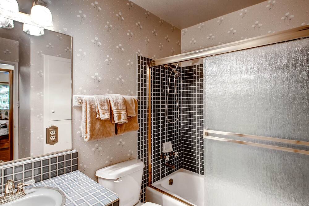 Photo of Bathroom in Yosemite Forks
