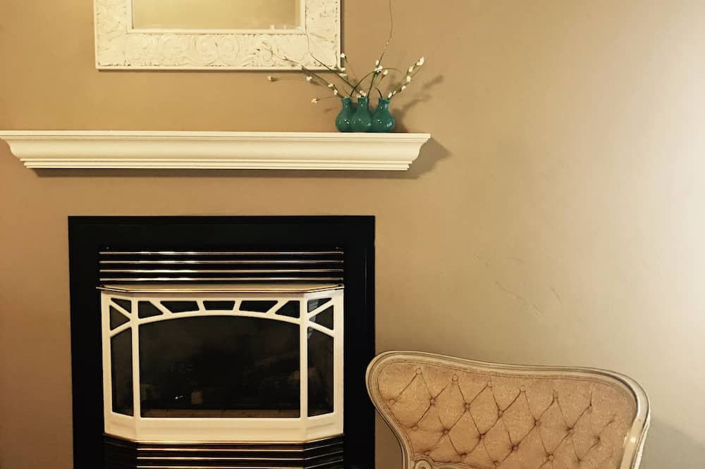 Photo of Livingroom in Templeton