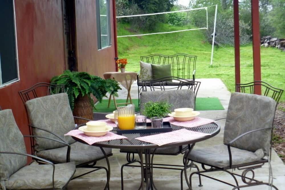 Photo of Outdoor in Miramonte