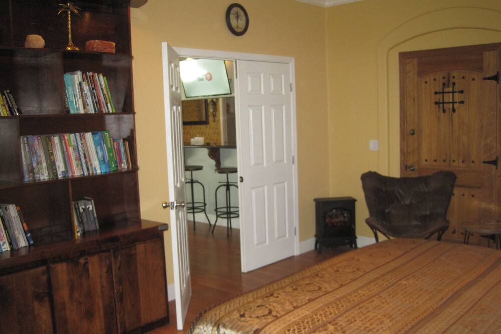 Photo of Bedroom in Citrus Heights