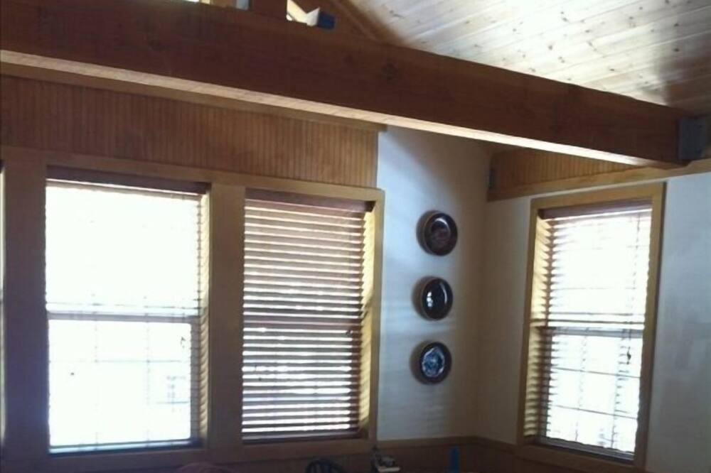 Photo of Livingroom in Fish Camp