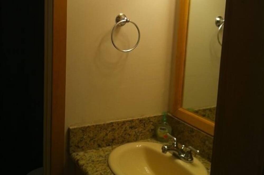 Photo of Bathroom in Fish Camp