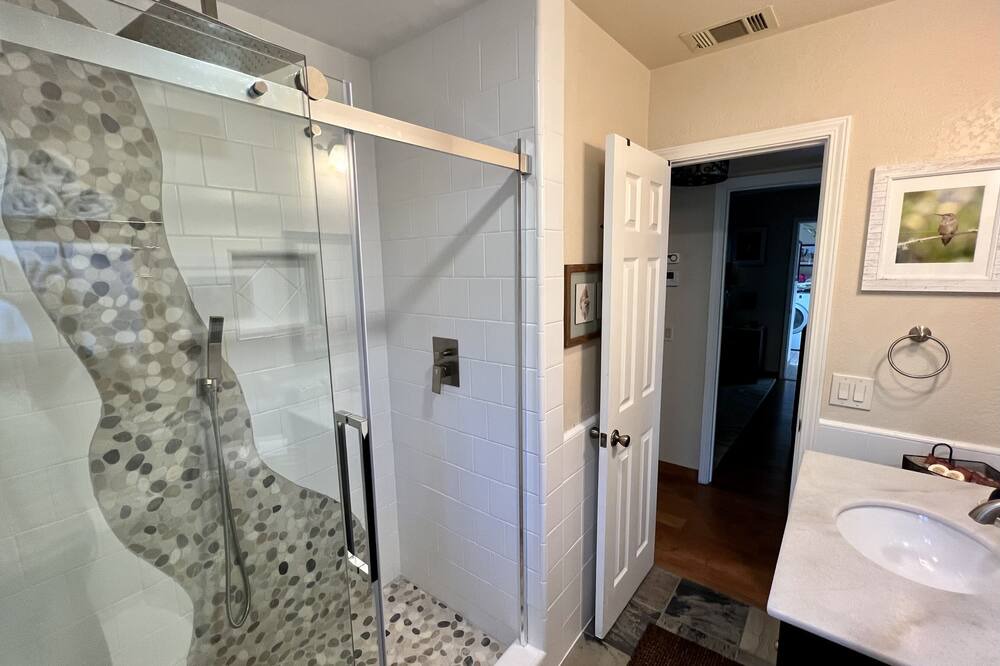 Photo of Bathroom in Morro Bay