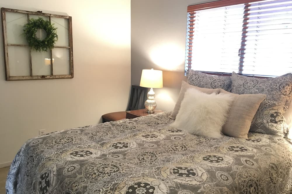 Photo of Bedroom in Kaweah