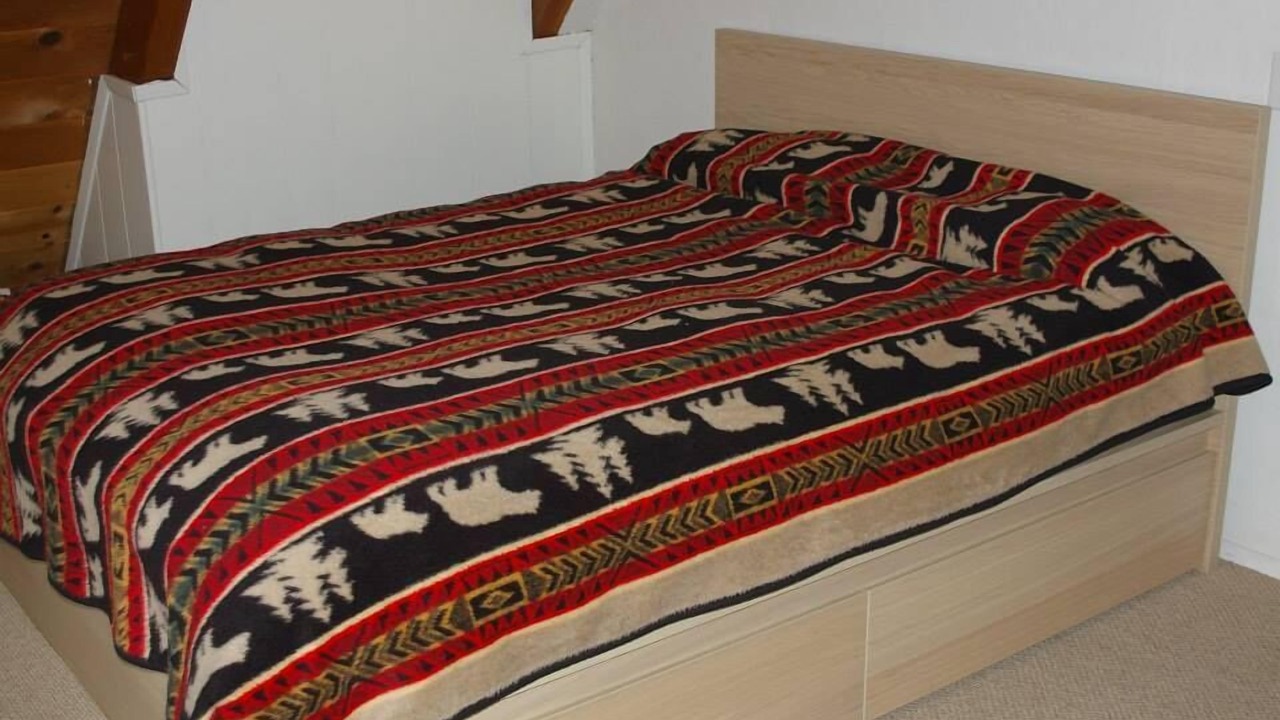Photo of Bedroom in Serene Lakes