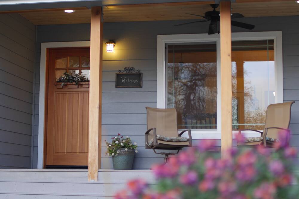 Photo of Outdoor in Oakhurst