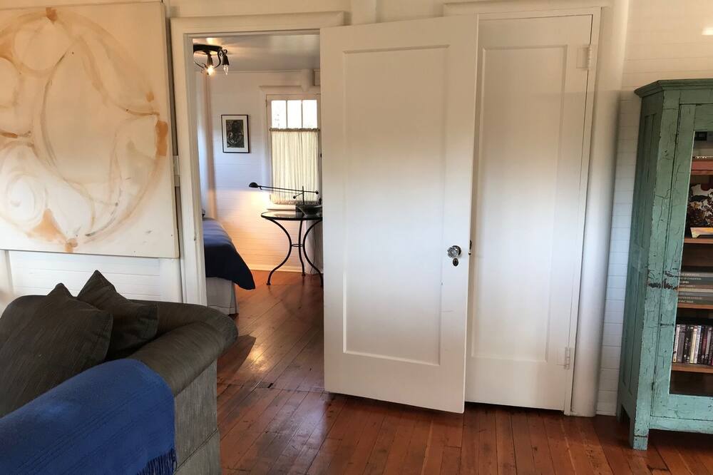 Photo of Livingroom in Happy Hill