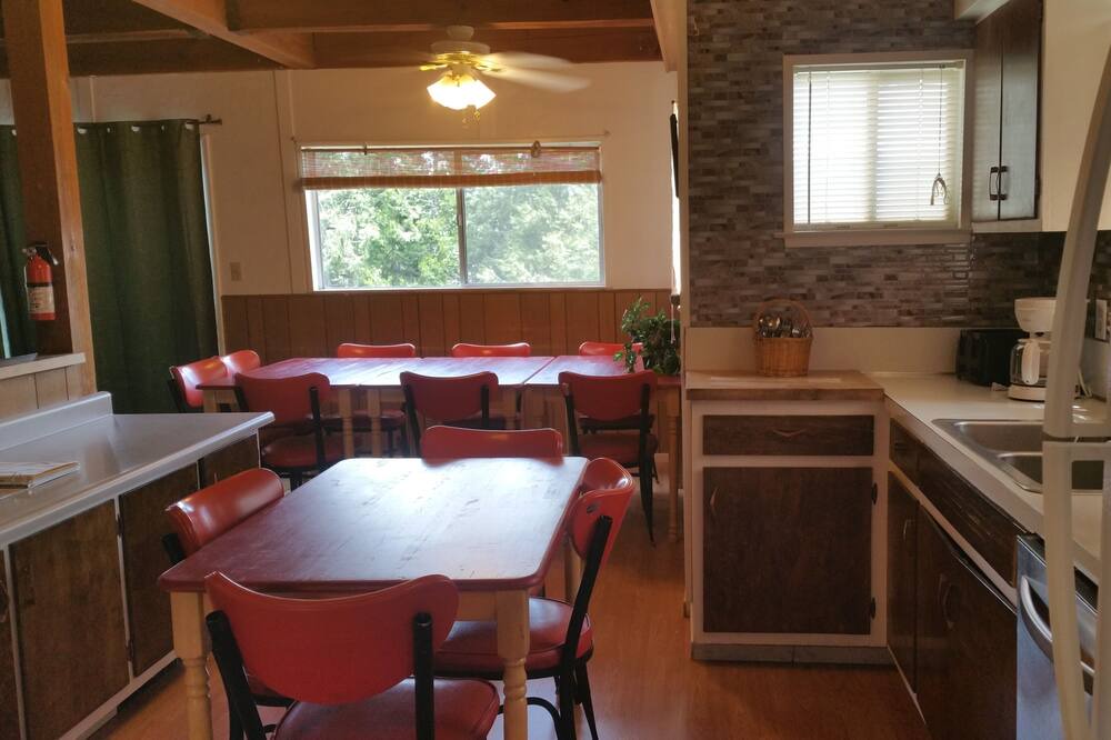 Photo of Kitchen in Cold Springs