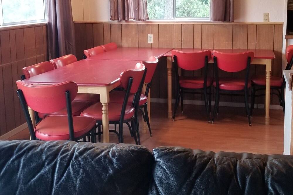 Photo of Livingroom in Cold Springs