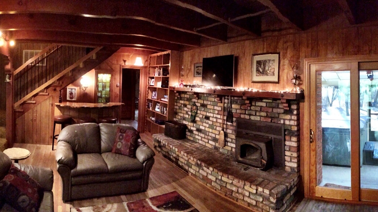 Photo of Livingroom in Phoenix Lake-Cedar Ridge