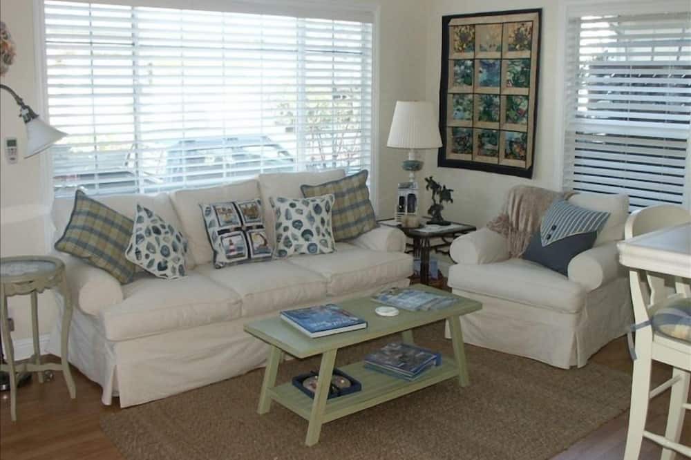 Photo of Livingroom in Seabright