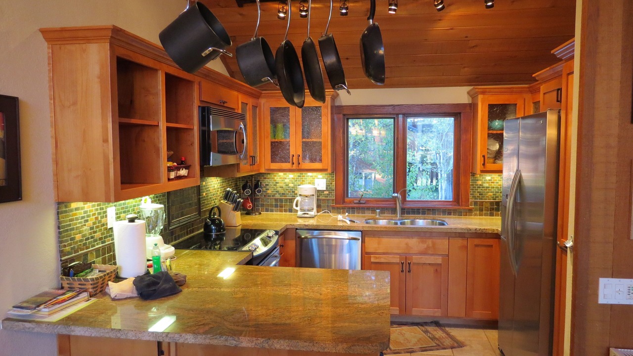 Photo of Kitchen in Mammoth Lakes