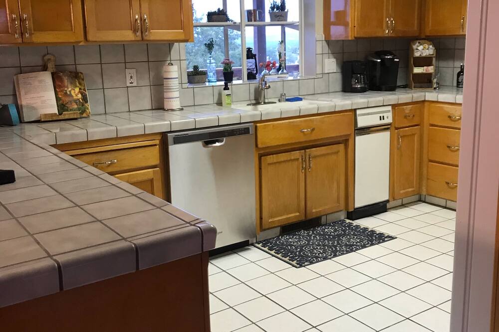 Photo of Kitchen in Valley Springs