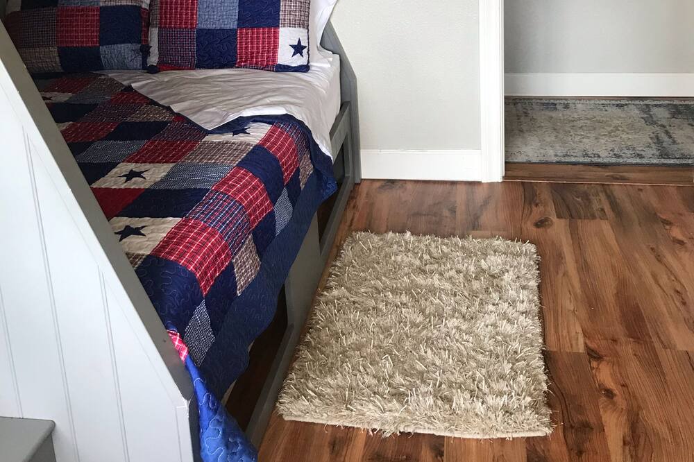 Photo of Bedroom in Valley Springs