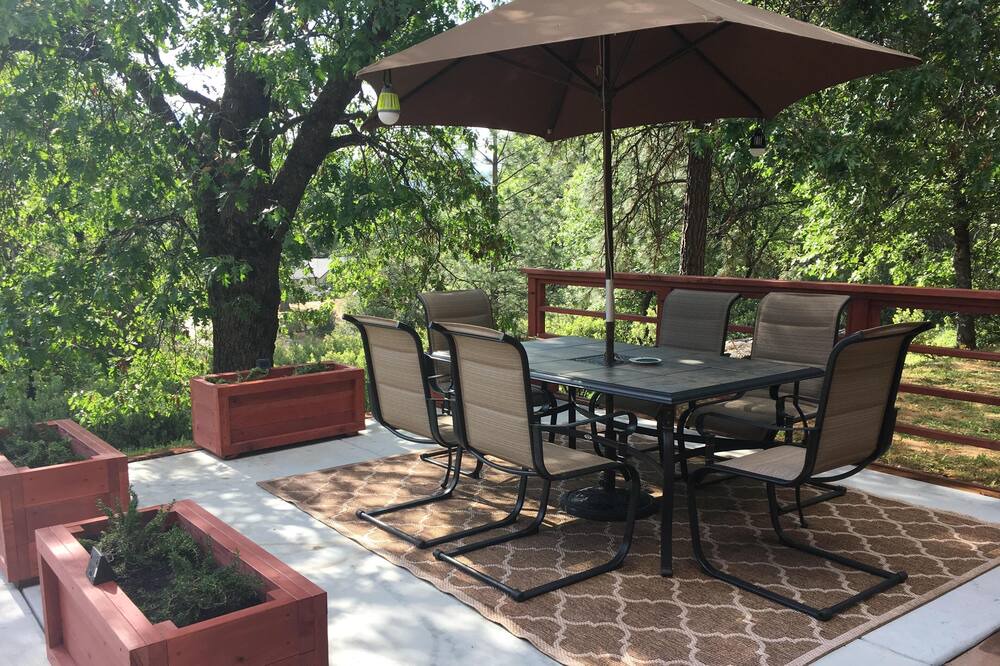 Photo of Patio Balcony in Wishon