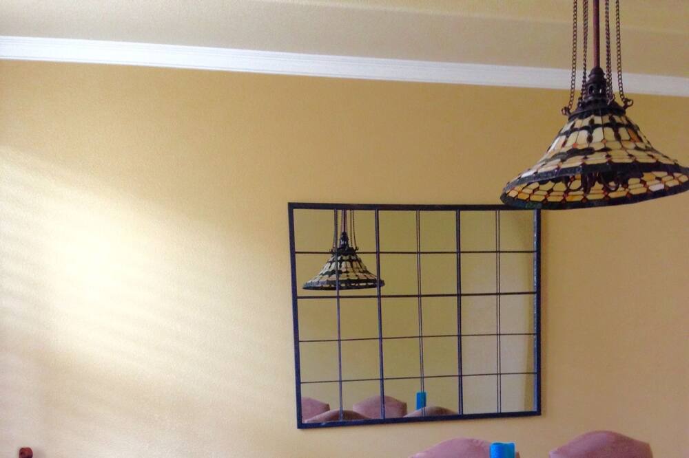 Photo of Livingroom in Carson City