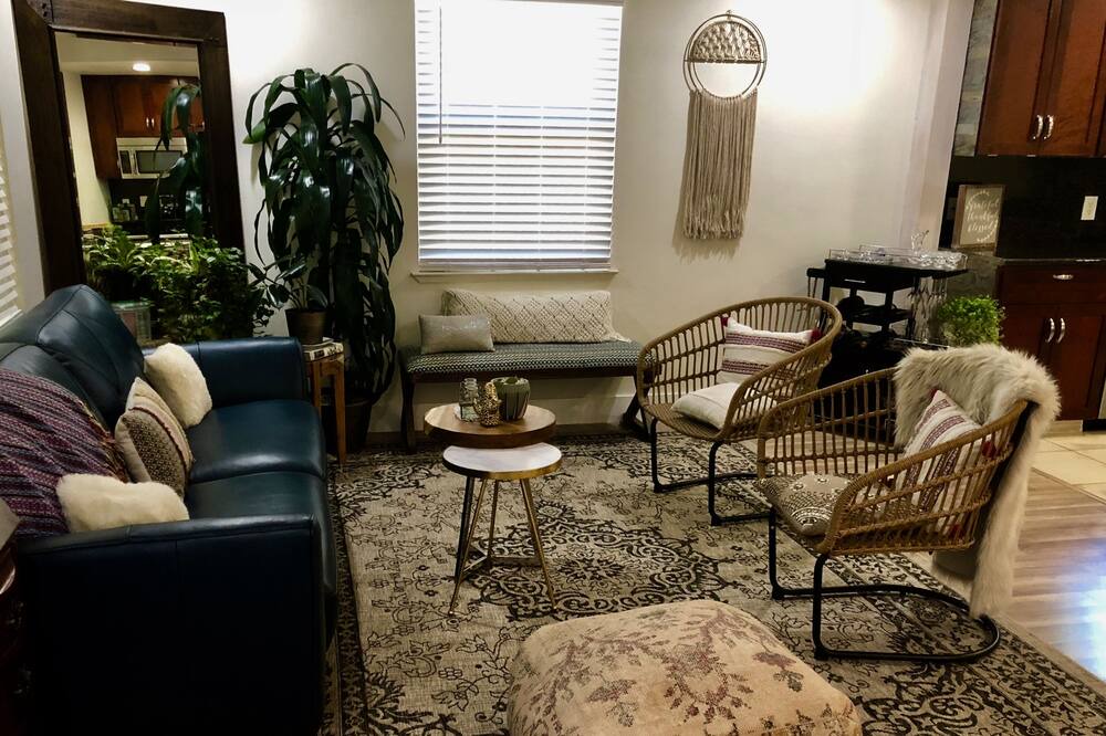 Photo of Livingroom in Folsom