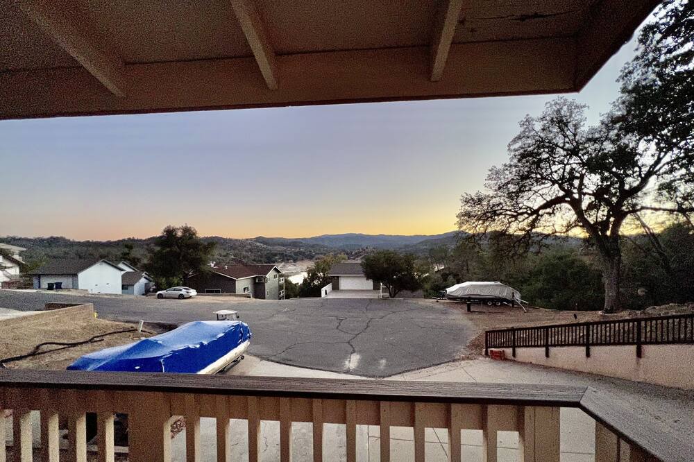 Photo of Outdoor in Oak Shores