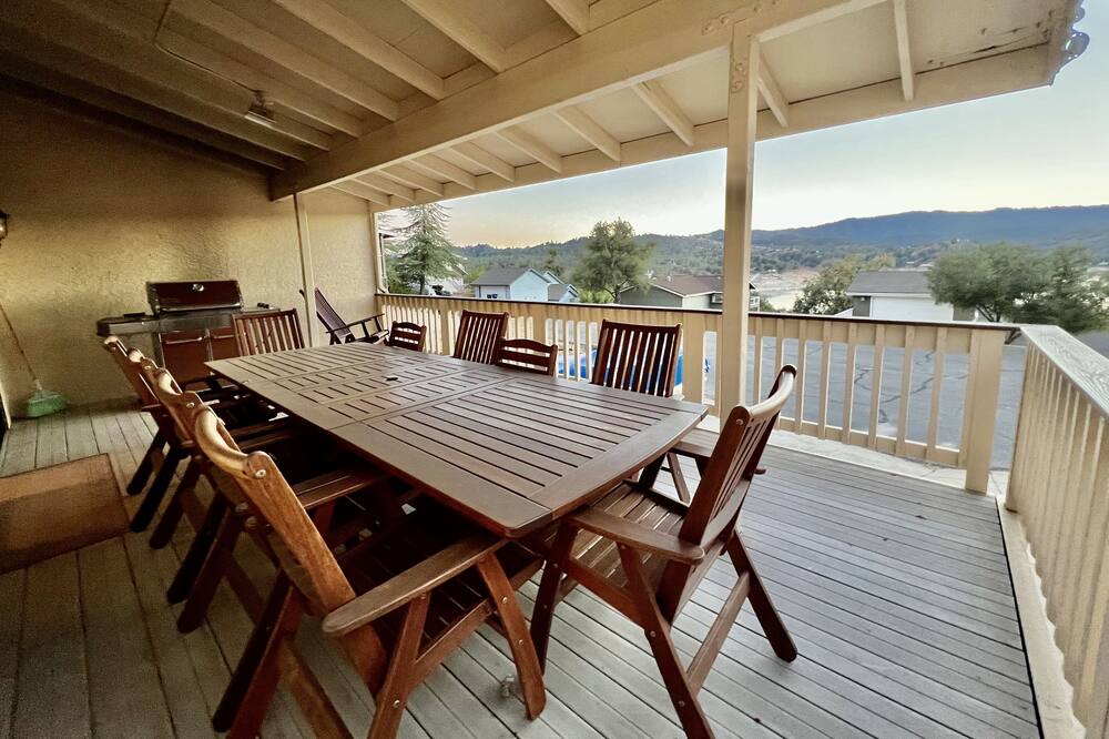 Photo of Outdoor in Oak Shores