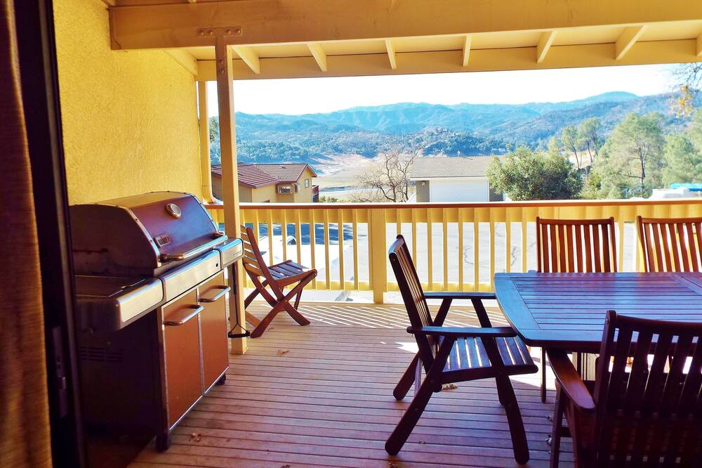 Photo of Outdoor in Oak Shores