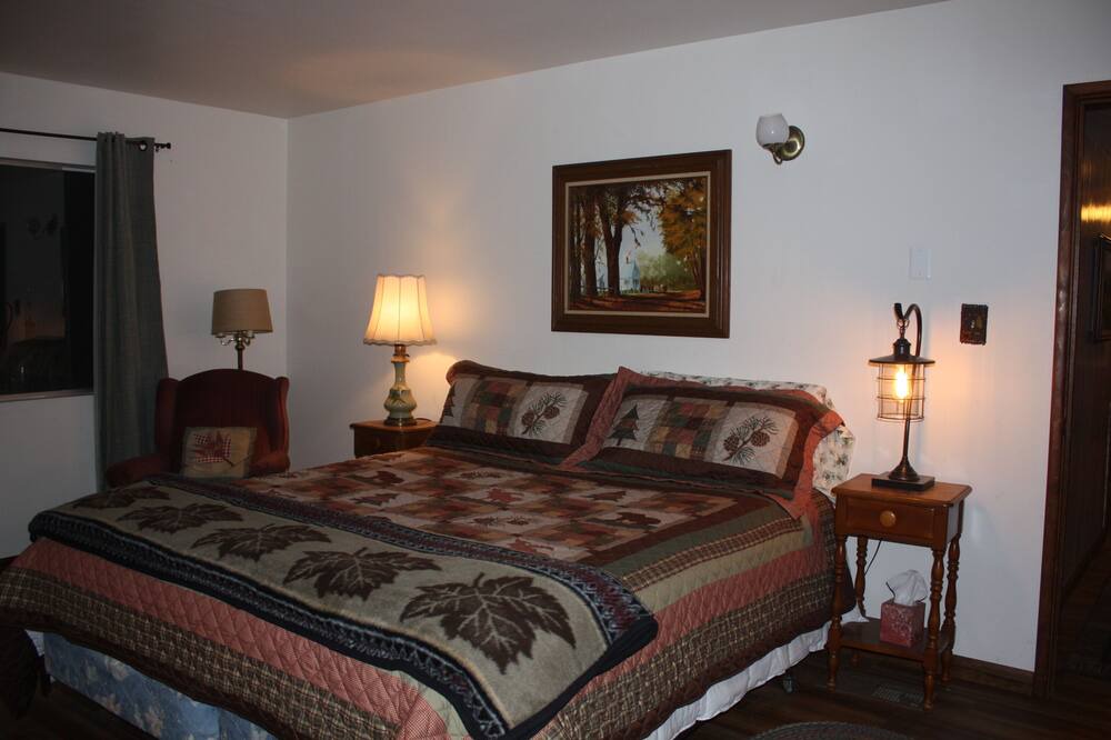 Photo of Bedroom in Camp Nelson