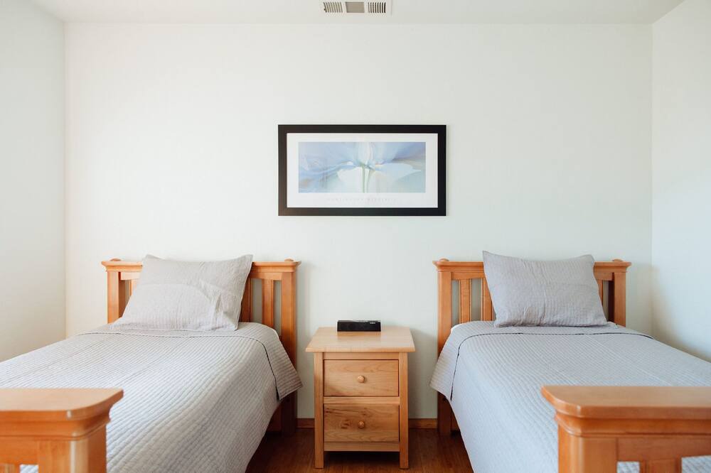 Photo of Bedroom in Sanger